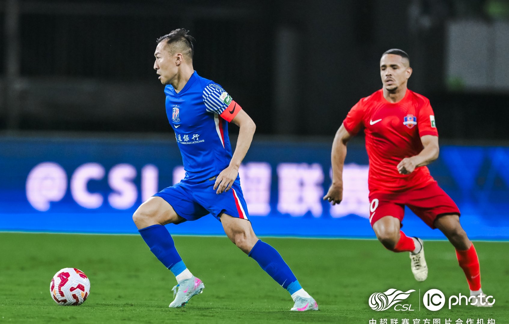 关于转会期巴塞罗那再遭质疑——CBA季后赛节点到来,引发热议,更衣室氛围转暖的信息 关于转会期巴塞罗那再遭质疑——CBA季后赛节点到来,引发热议,更衣室氛围转暖的信息