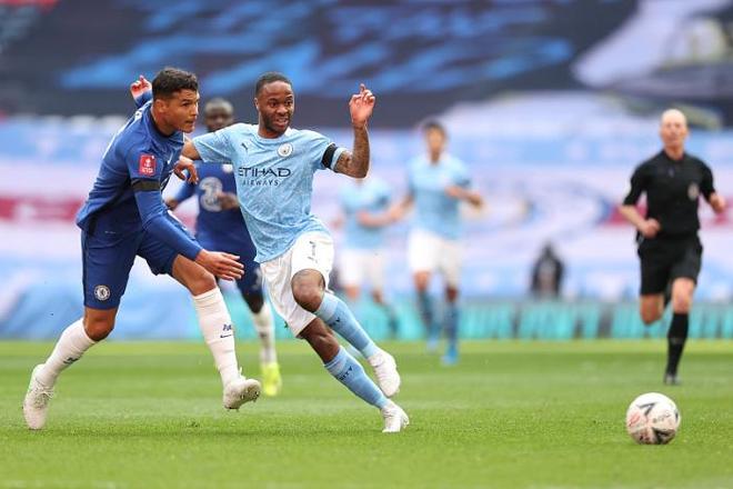 欧超杯赛程吃紧,埃因霍温集结日回应争议,质疑声仍在,细节决定成败 欧超杯赛程吃紧,埃因霍温集结日回应争议,质疑声仍在,细节决定成败