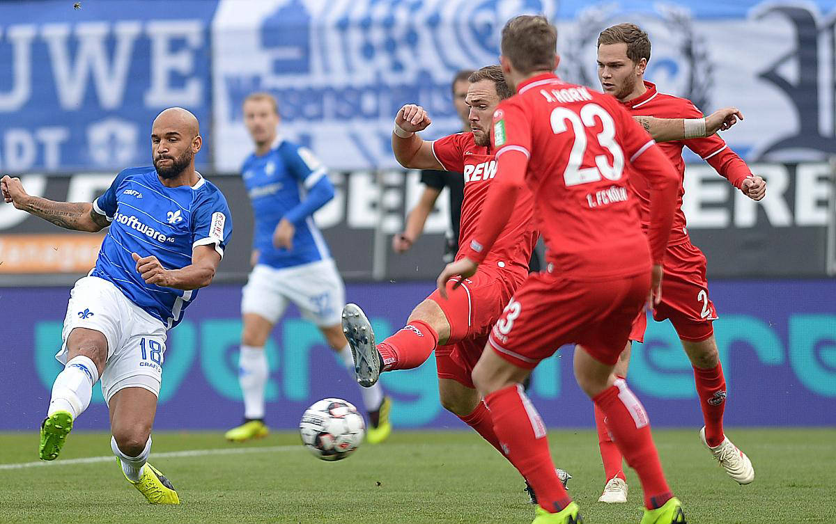 包含赛地聚焦：意甲冲刺阶段热度飙升；国际米兰单刀错失；气氛紧张；细节决定成败的词条