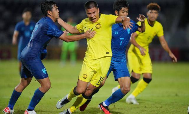 风云突变斯图加特转会期单刀错失；法甲版图或变；压力陡增；身体对抗强度拉满的简单介绍